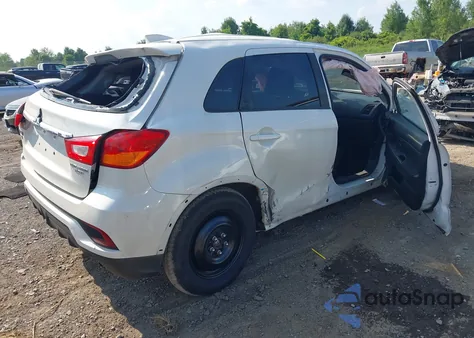 2019 Mitsubishi Outlander Sport 2.0 Le z USA, uszkodzony, nr VIN JA4AR3AU2KU021726